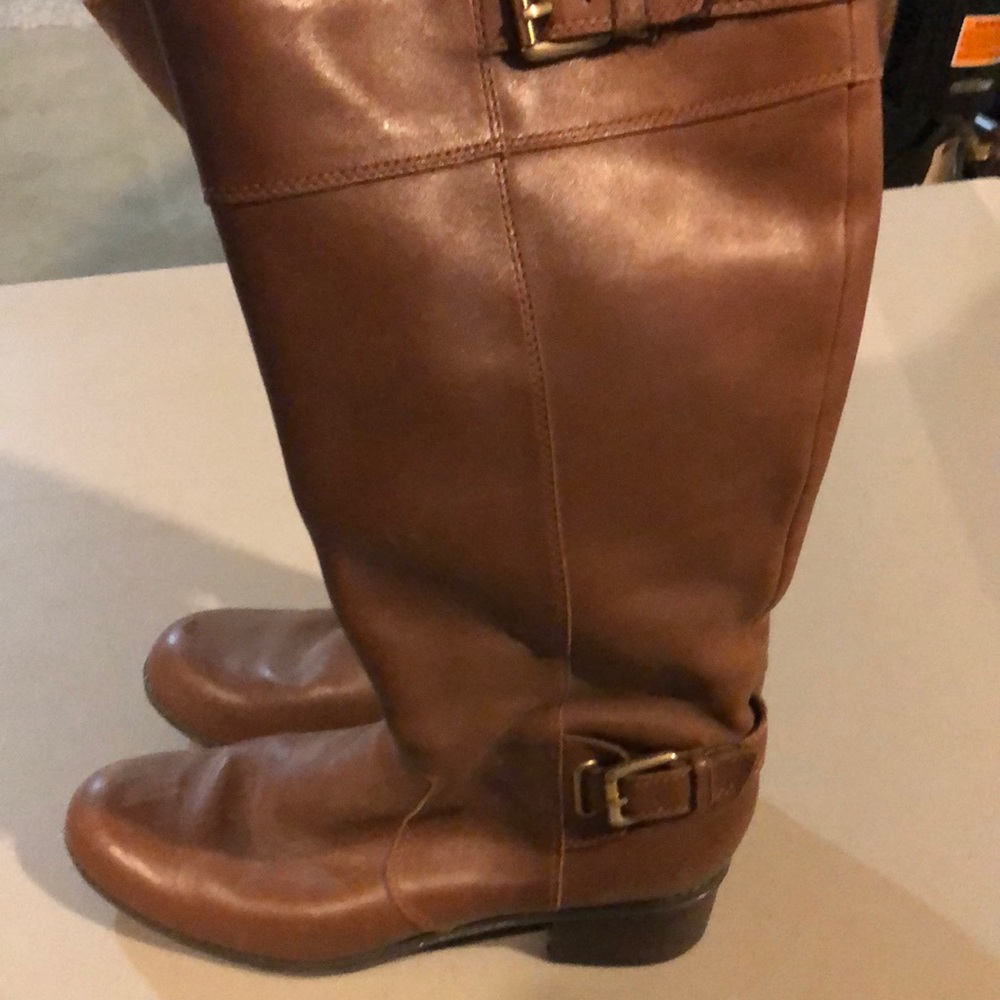 Brown boots